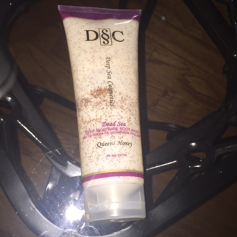 DEEP SEA Cosmetics body wash